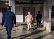 为了进监狱养老，日本的老人变坏了