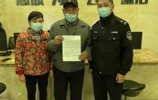 警车快反电动车齐上阵，一小时内追回老人被盗电动车