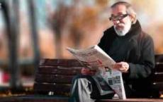 
                
                    智能时代下，老年人该怎么办？
                
            