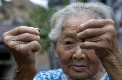 80岁的老人坦言：人到老年不拖累子女，无疾而终不留遗憾就是福