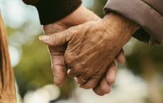 银发族再就业需包容的社会环境