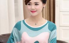 抖音上爆火的中老年服装模特卸了妆后竟然变18岁少女！