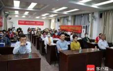 捐赠定制手册、开展防诈讲座……人行三亚中支携兴业银行三亚分行送金融知识进老年大学