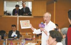 老年产品五花八门 有用的不多