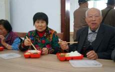 助餐、助浴、老年学校样样有！张江镇打造上海首个村级养老综合体