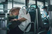 我在抖音快手追中老年短剧：越尴尬，越想看