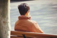 老年痴呆离你有多远？不想患老年痴呆，趁早做到“2控1戒”