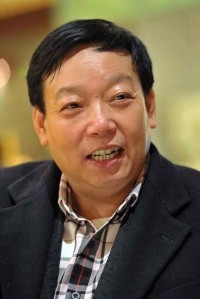 青年汽车野蛮生长：庞青年的造车梦充满“套路”