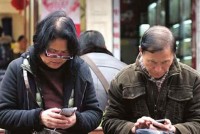 1亿中老年人“沉迷”网络小说，“老人网瘾”背后，究竟是什么？