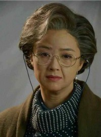 原创
            蒋欣的老年妆，赵丽颖的老年妆，刘涛的老年妆，都不及她的老年妆
                
                 
    