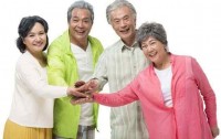健康快乐每一天，“金时族”:谁说我们老了