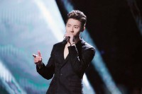 创造营断网期间如何消遣？高嘉朗、段浩男下象棋过老年养生生活